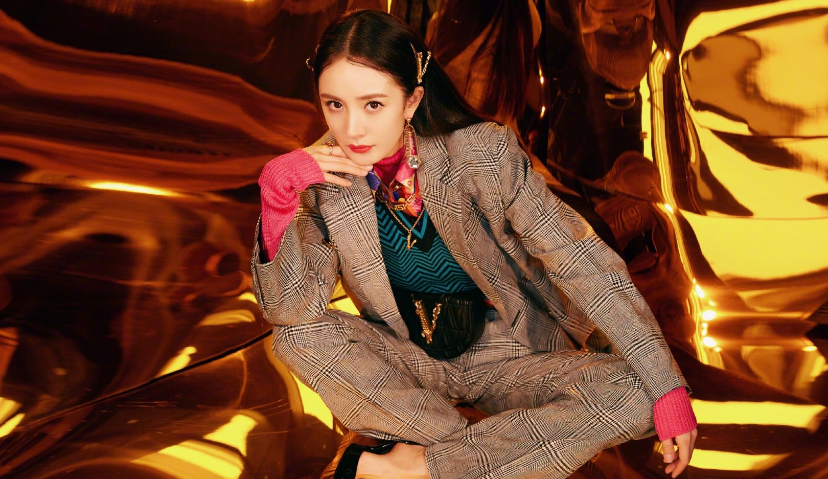 易烊千玺、杨幂、刘雯纷纷解除代言协议，奢侈品价值观在中国大溃败？