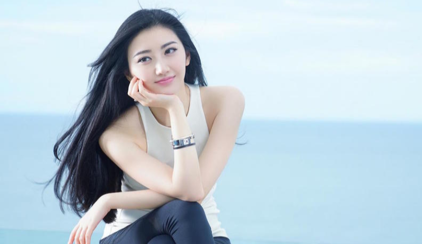 天猫国际“海外专属店”正式上线，景甜开启首家明星店