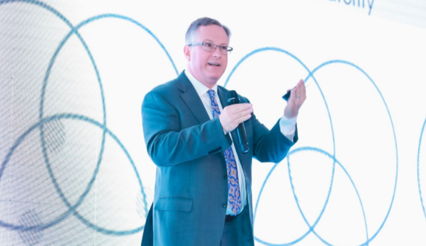 Scott Brinker：MarTech的第二个黄金时代，面临5大新准则，实现中心化与去中心化、自动化与人性化之间的共存与平衡 | Morketing独家