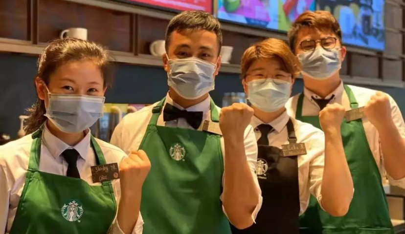 星巴克临时关闭中国超2000家门店，2020年营收充满不确定性