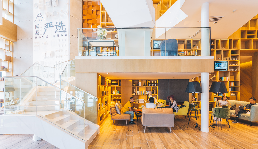 Morketing电商营销02.18监测: Lazada重点布局海外仓，2方面为卖家赋能；网易严选设1亿基金10大举措扶持商家