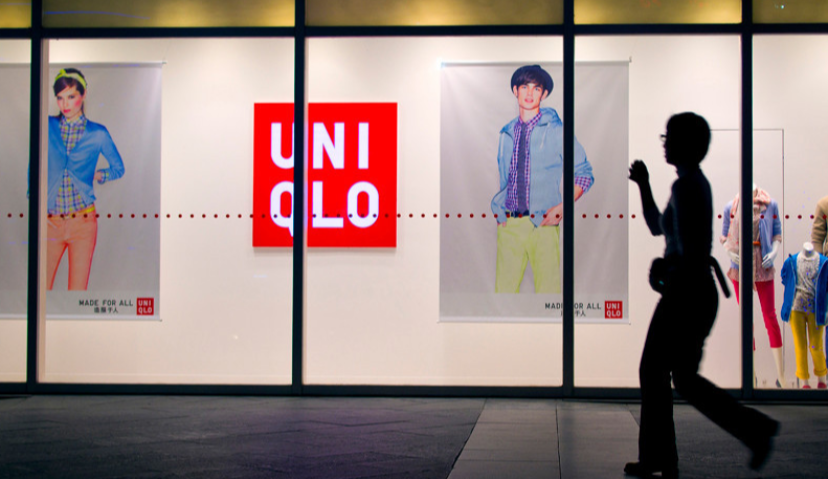 优衣库母公司迅销集团2020财年上半年报：营收、利润双双下降，疫情下全球关店超400家