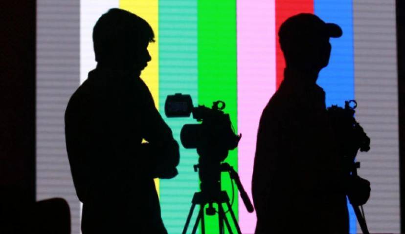 微播易《2020直播电商研究报告》丨详解10大平台「直播带货」玩法