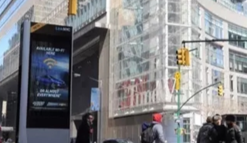 靠着卖广告，他们把免费Wifi开遍曼哈顿