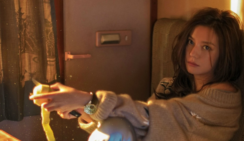 FENDI宣布赵薇为品牌代言人 ，“国民姐姐”将助品牌开拓新市场