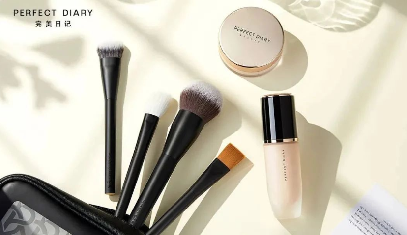 完美日记母公司上市后首份财报发布：2020年营收52.3亿，同比增长72.6%