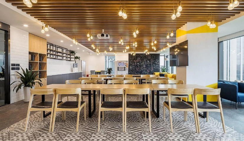 我们爱玩游戏，最终玩进了游戏行业