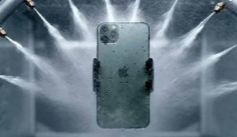 苹果“淋雨打电话”引争议，仍是一条好广告