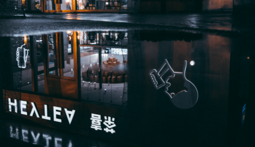 瑞幸挣扎、喜茶徘徊，但是它们依旧昭示着新内容战略