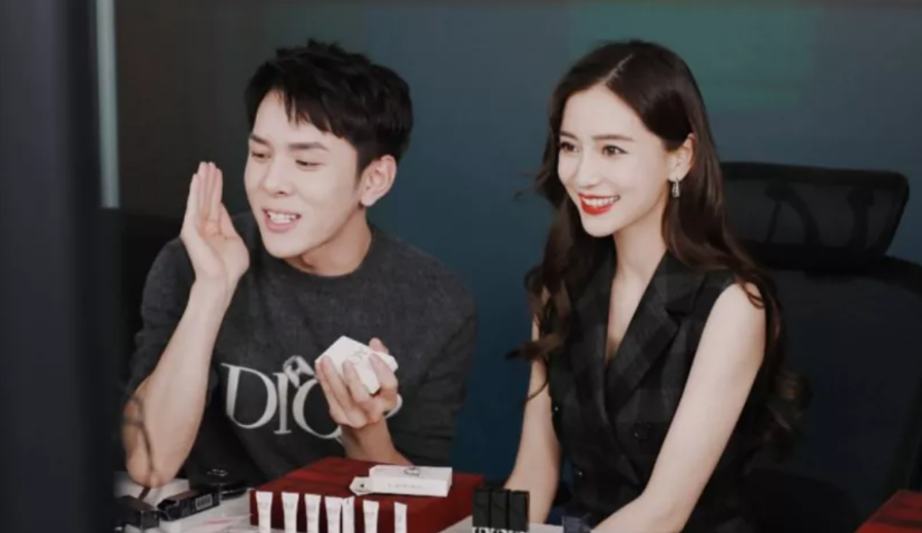 明星们的直播间，卖货比演戏还刺激