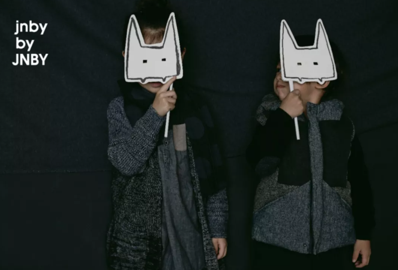 江南布衣“暗黑系”童装翻车，品牌营销岂能低俗化？