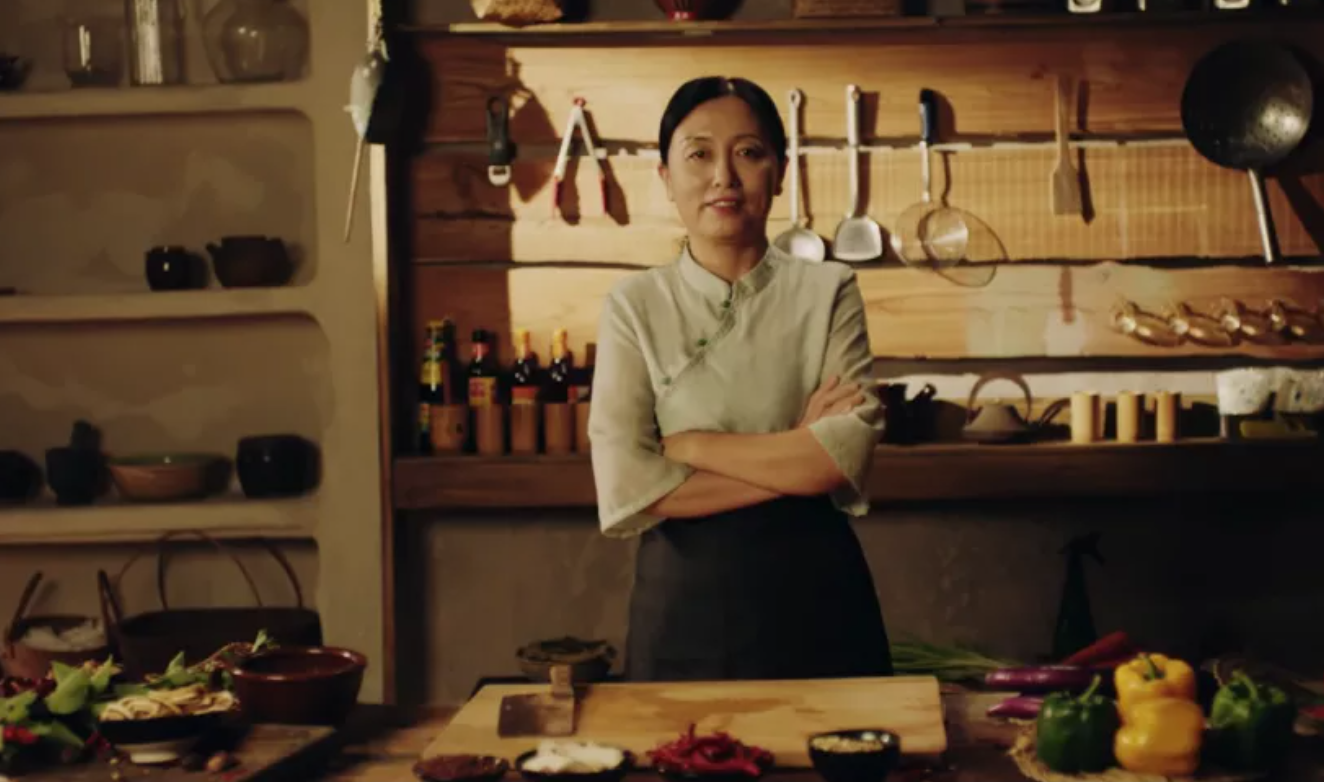 告别“反复洗脑+土味营销”，蓝翔广告也开始变潮了