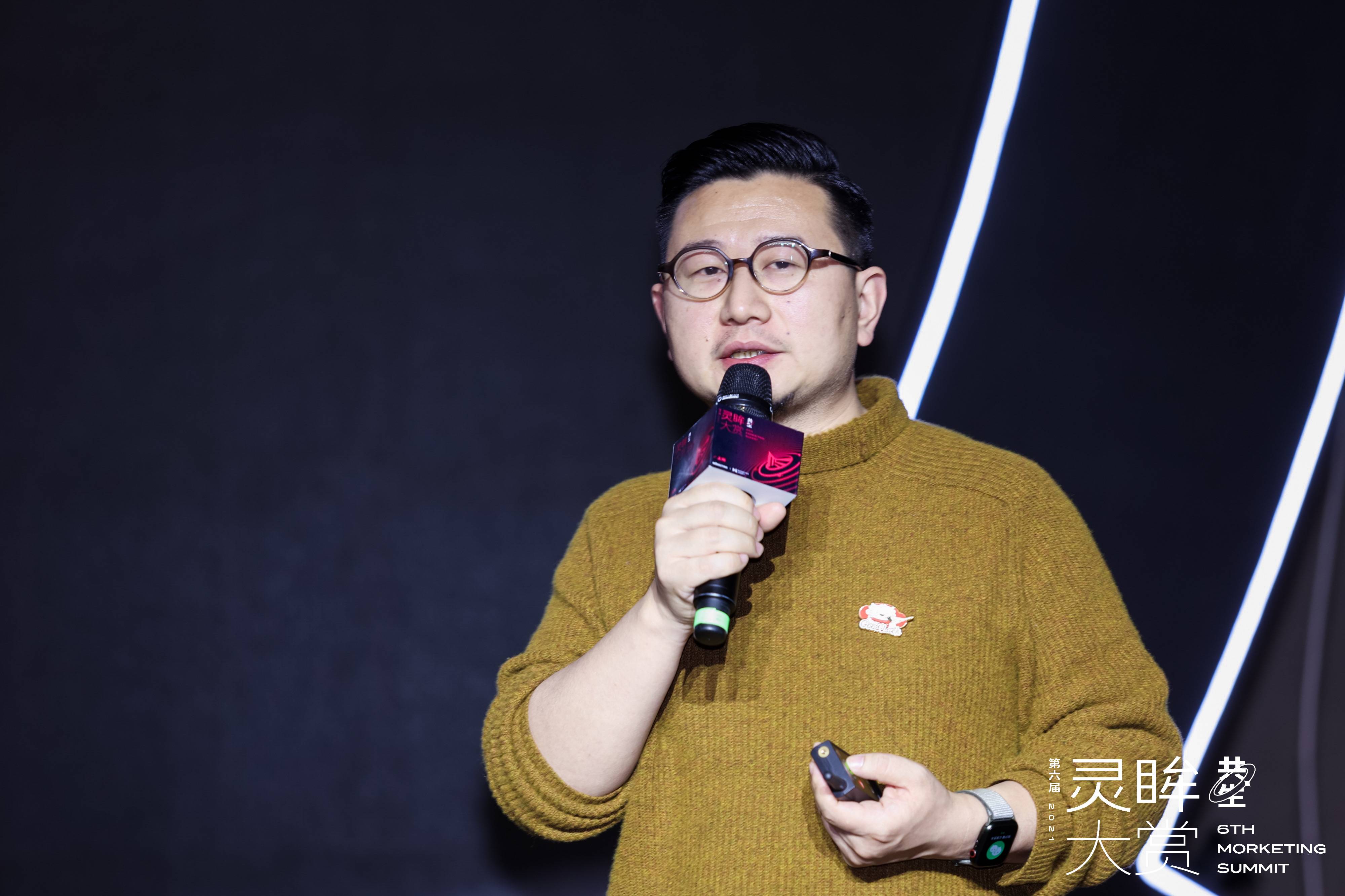 永璞咖啡铁皮：消费品的三个层级，活下来、生活方式、文化输出 | 灵眸大赏2021