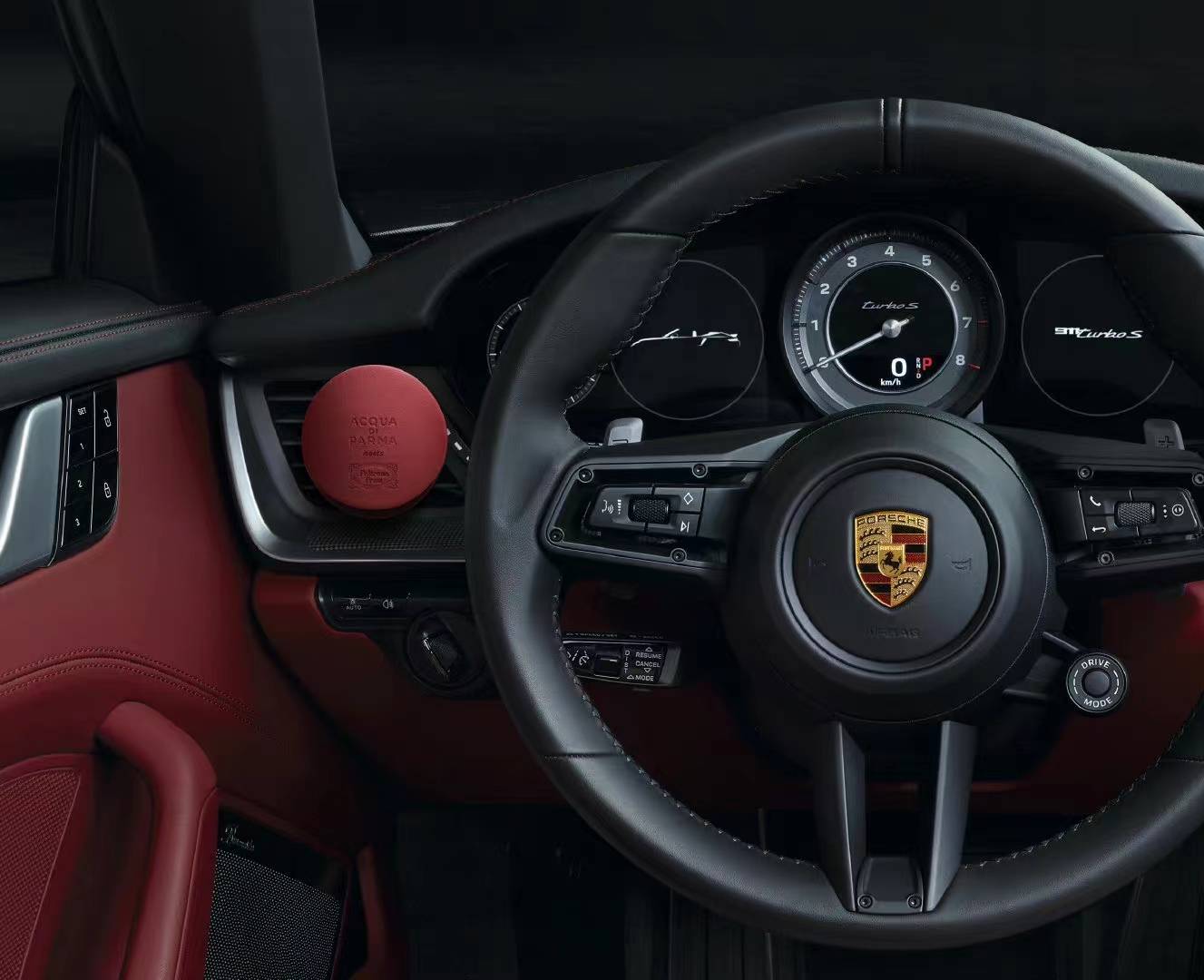 国内外双标？保时捷惹中国车主不满