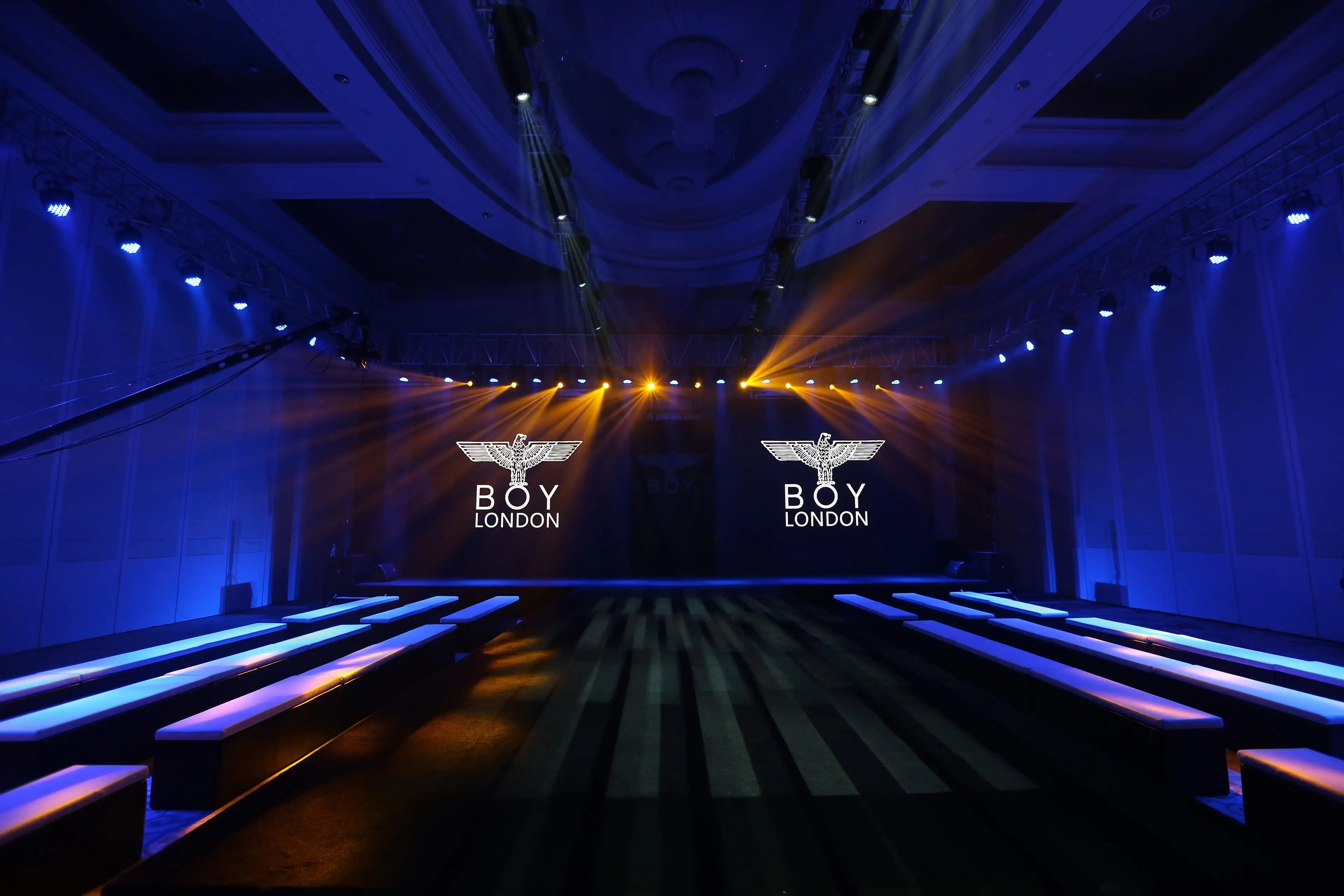 4分钟毁掉一个潮牌，用户犯罪，品牌背锅？