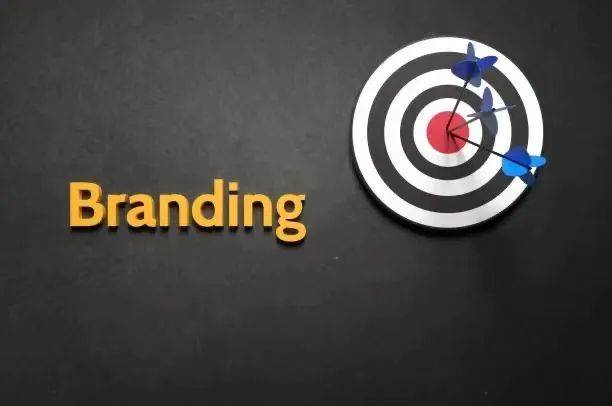 调研10个CMO，找到了品牌广告的“新”共识｜《新品牌广告·上》